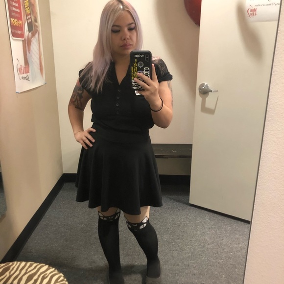 Meet Your Posher! - Picture 4 of 8